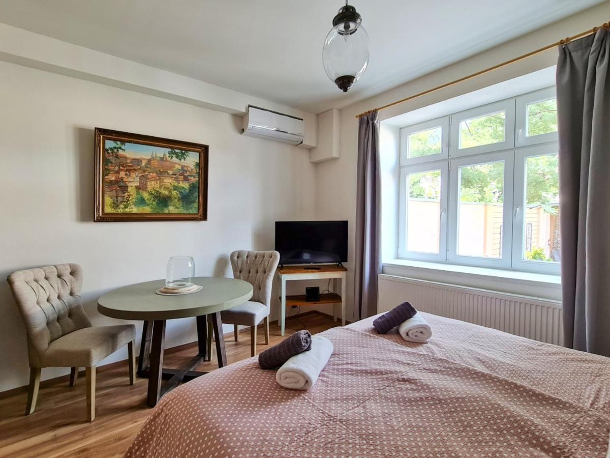 Apartman Praha Brevnov Daire Dış mekan fotoğraf