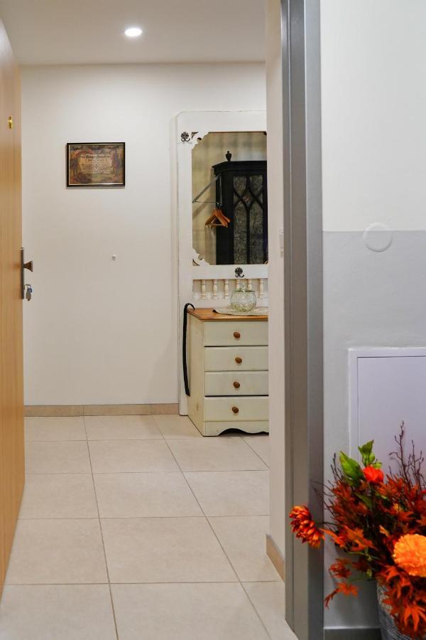 Apartman Praha Brevnov Daire Dış mekan fotoğraf